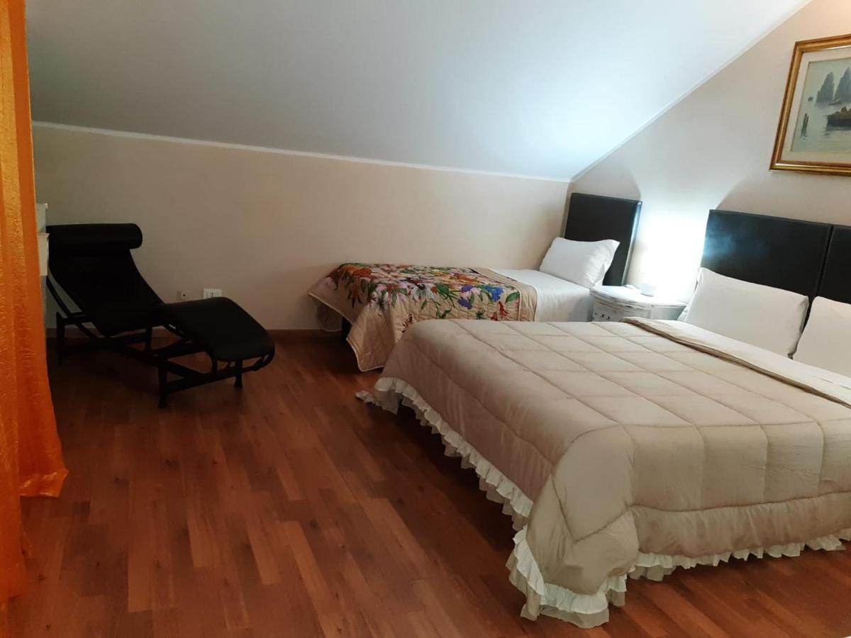 B&B Sofia 피우미치노 외부 사진